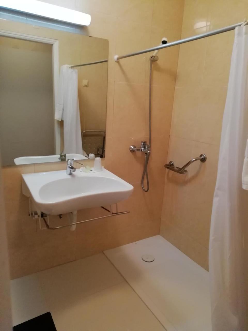 Hotel Turismo Miranda Миранда-ду-Дору Экстерьер фото